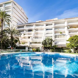 Luminoso Apto Centro Junto A La Playa , Marbella España